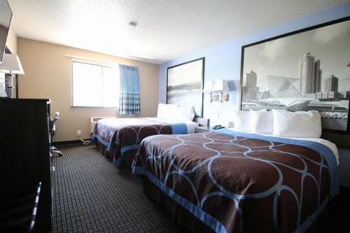 Super 8 by Wyndham Kenosha/Pleasant Prairie image 15