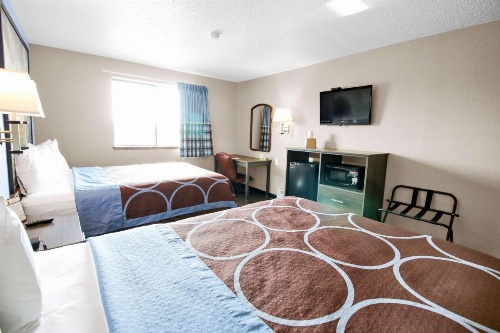Super 8 by Wyndham Kenosha/Pleasant Prairie image 25