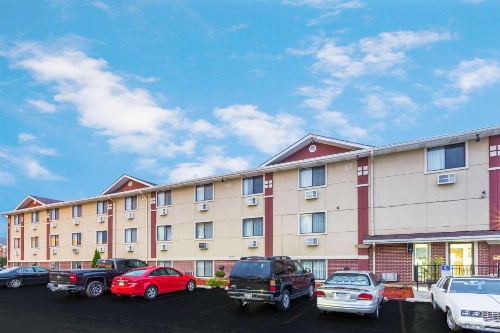 Super 8 by Wyndham Kenosha/Pleasant Prairie image 31
