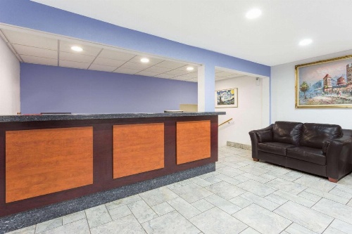Super 8 by Wyndham Kenosha/Pleasant Prairie image 32