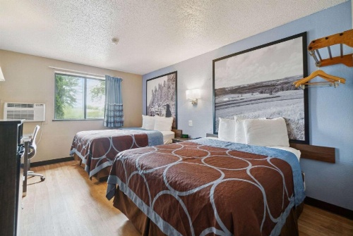Super 8 by Wyndham Kenosha/Pleasant Prairie image 35